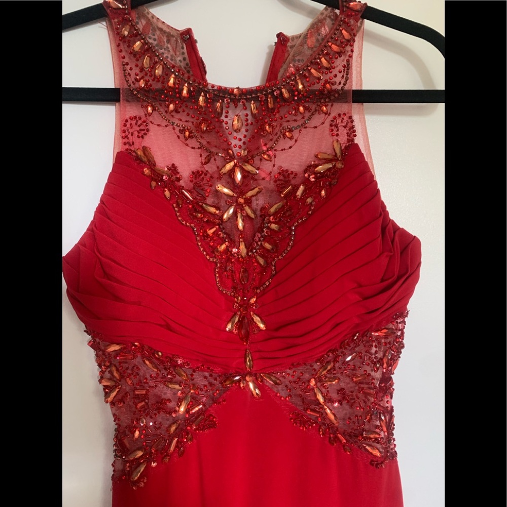 Karma gown - Picture 2 of 6